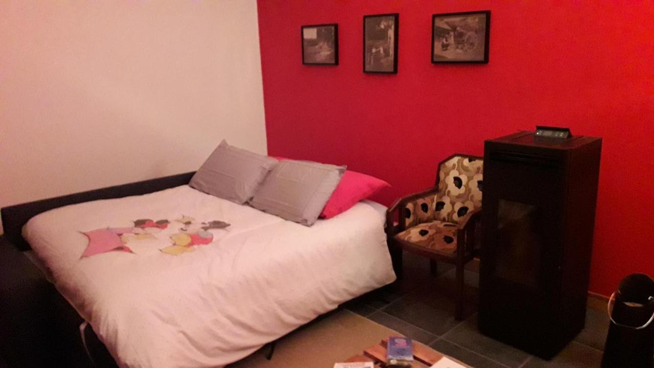 Le Relais Bed & Breakfast Revillon Exterior photo